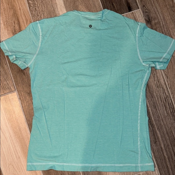 lululemon athletica Men’s L Teal and White Short Sleeve Tee - Picture 2 of 4